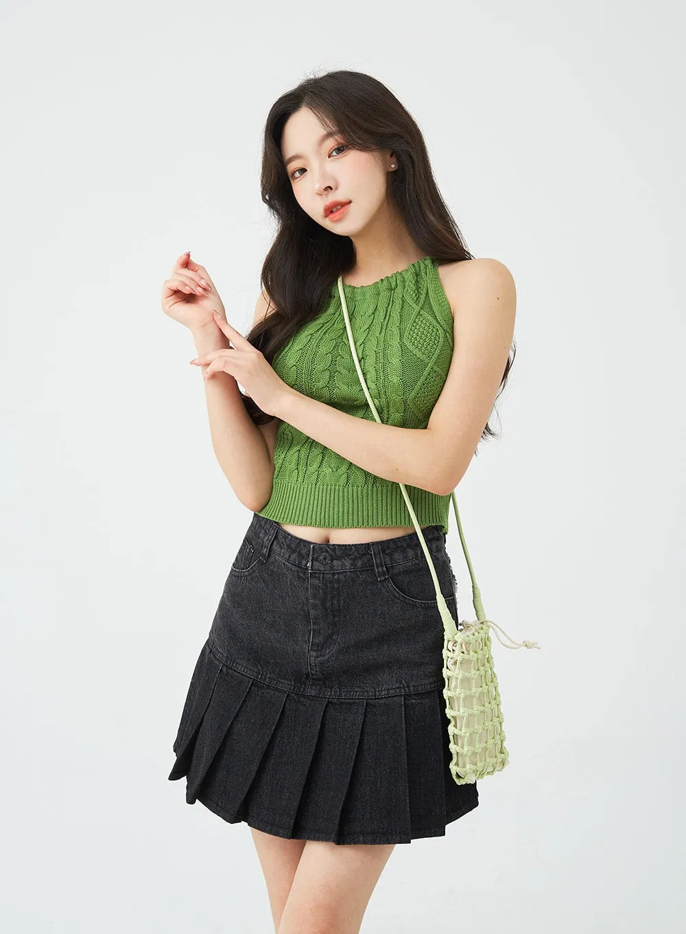 Cable Knitted Halterneck Sleeveless BG02