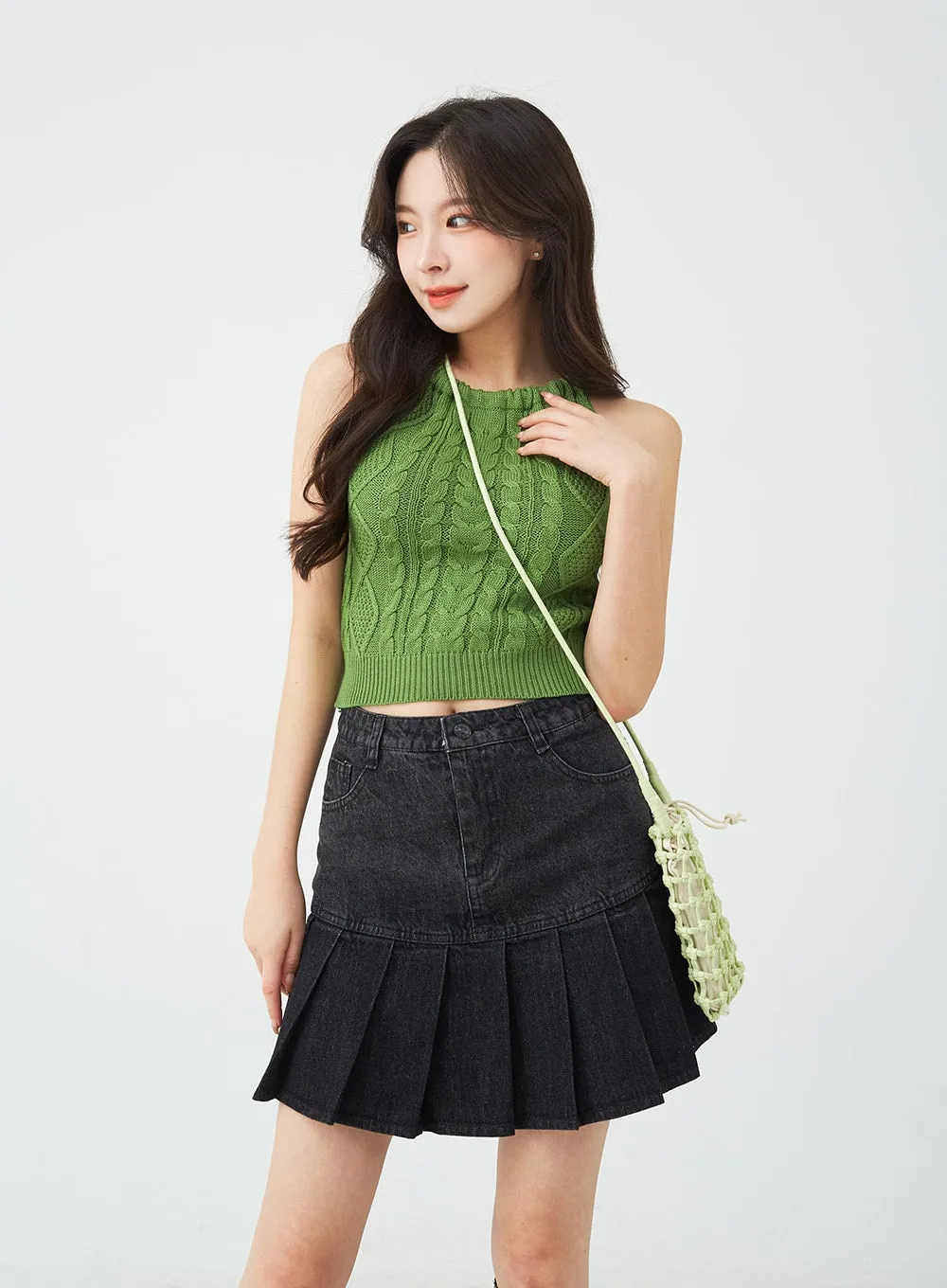 Cable Knitted Halterneck Sleeveless BG02