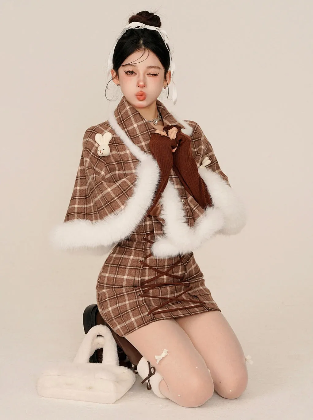 Check Rabbit Fur Mant   Tight Lace-Up Suspender Skirt