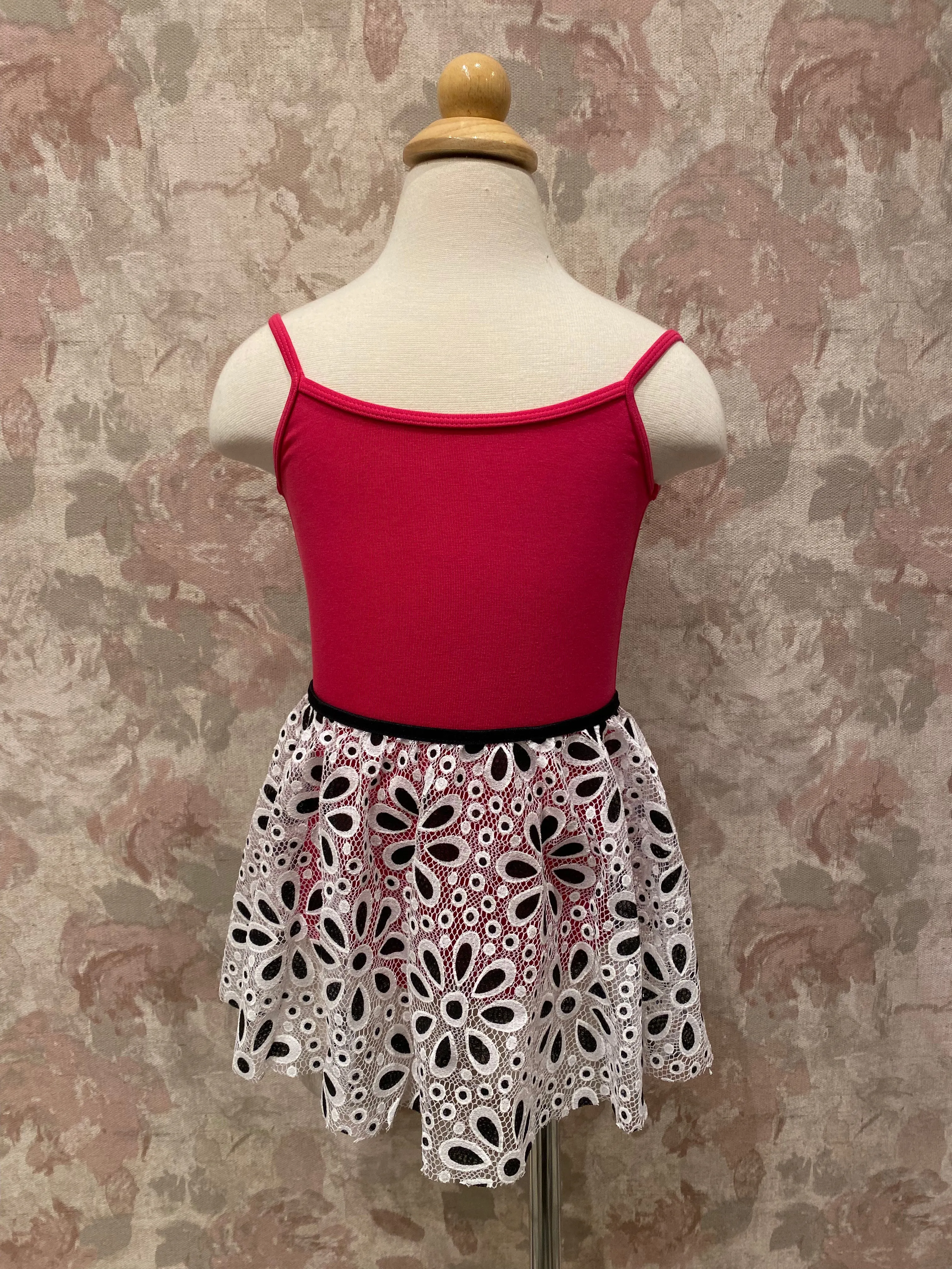 Girls Black/White Daisy Pull on Skirt