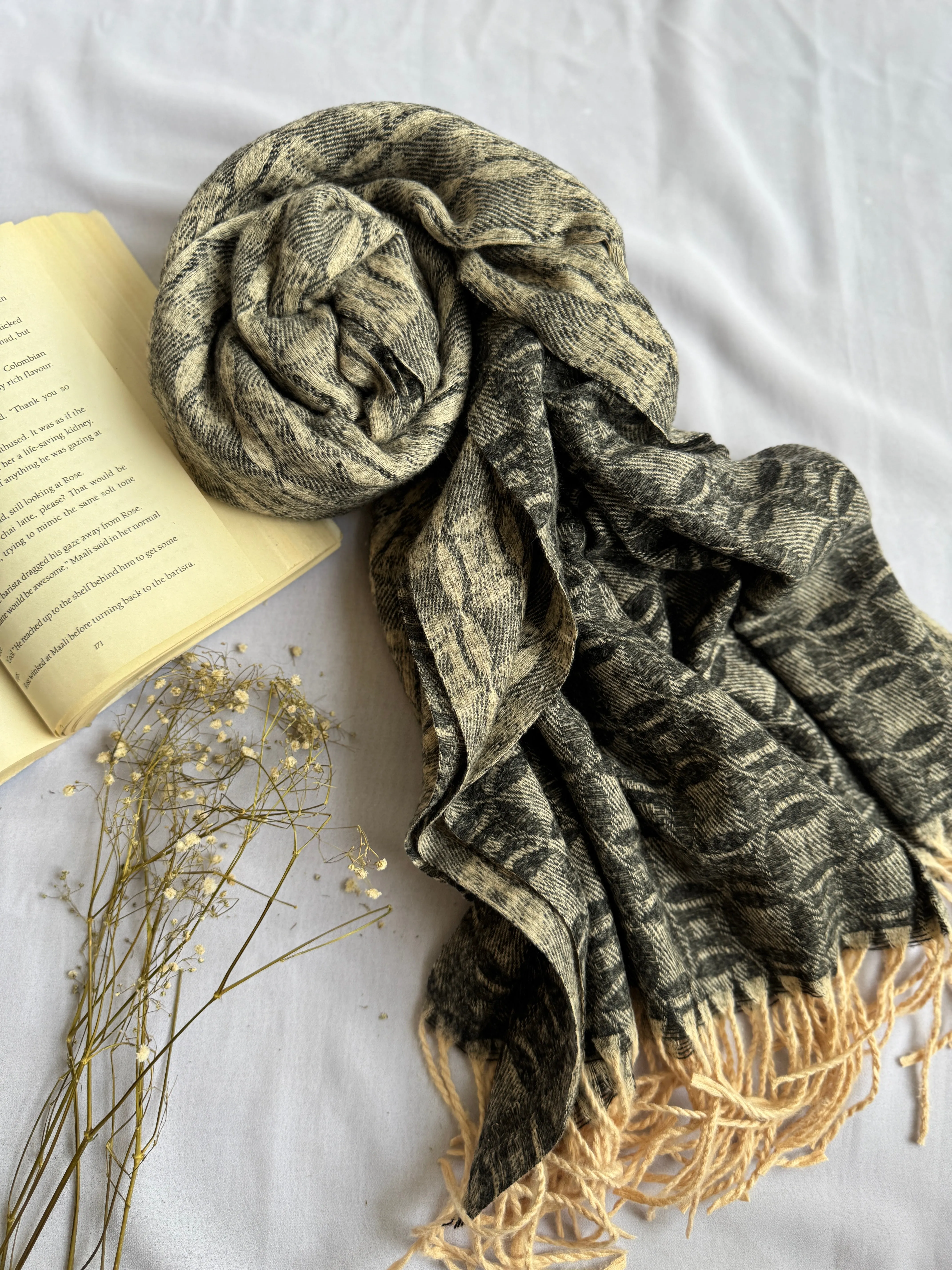 Woolen Pashmina-Plaid Print- Black beige